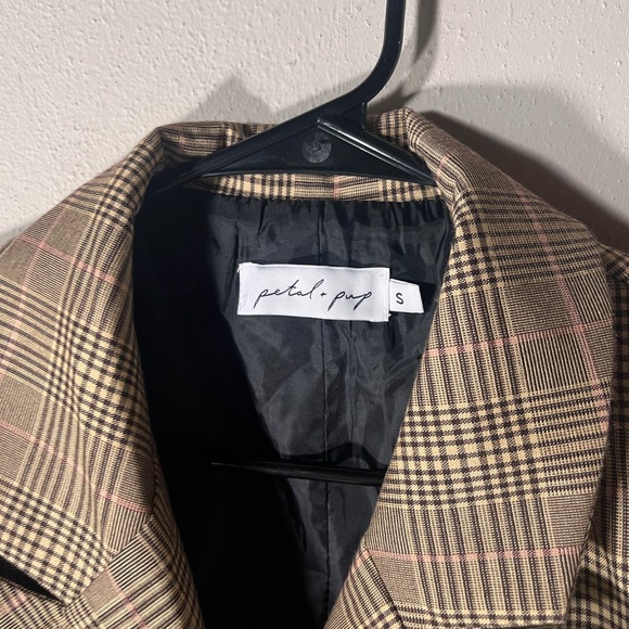 petal + pup 4 Button Plaid Blazer - Picture 5 of 6